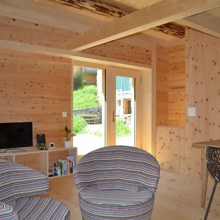 Holiday home Gaeaeschi Leis *